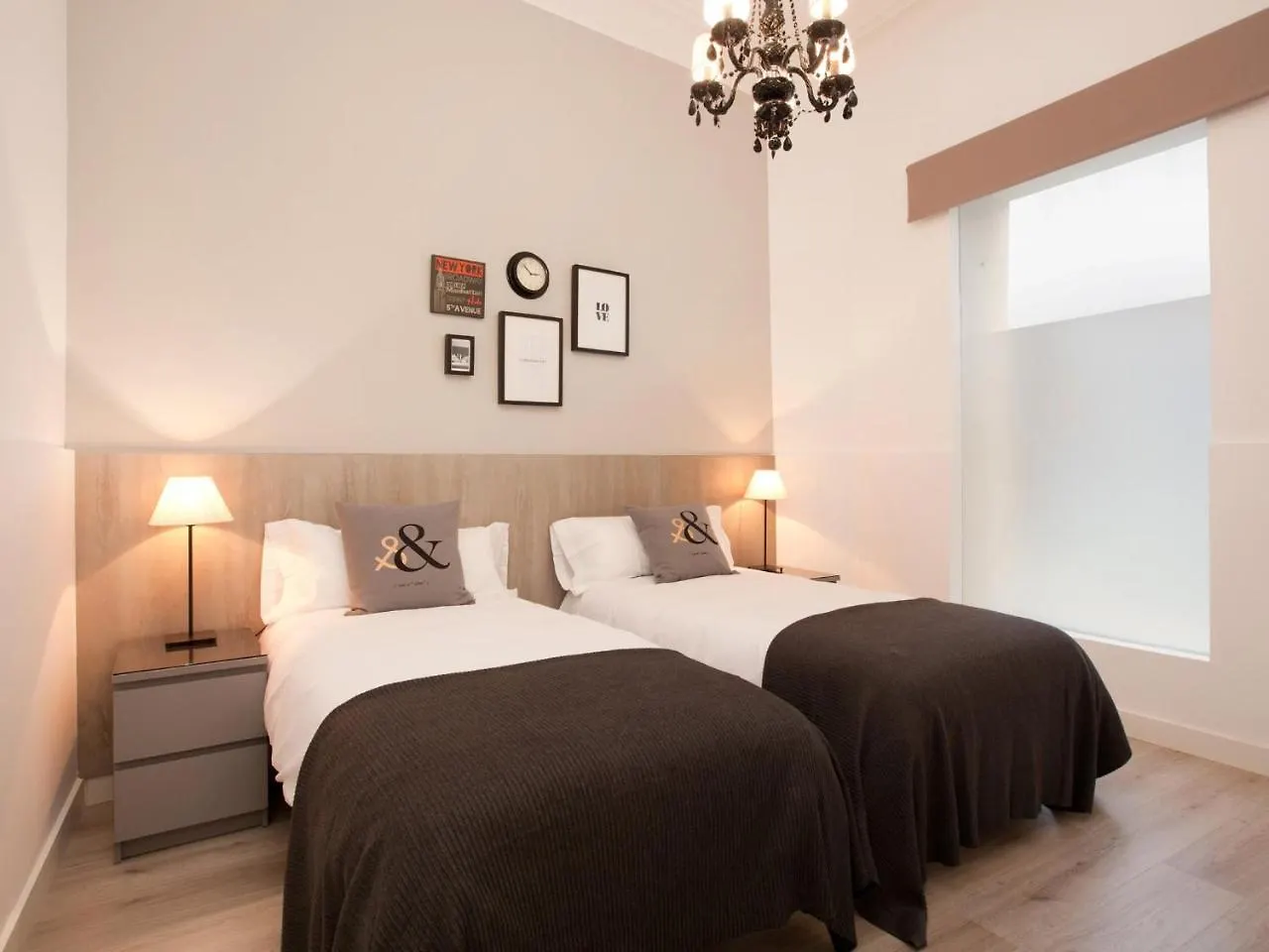 Seneca Ny Apartment Barcelona Spain